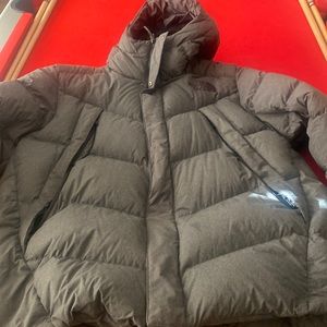 The north face men’s grey XL down coat
